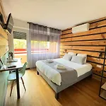 Paris Madrid Hotel
