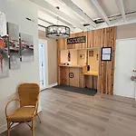 Logis Paris Madrid Hotel Lesperon (Landes)
