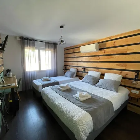 Paris Madrid Hotel 2*