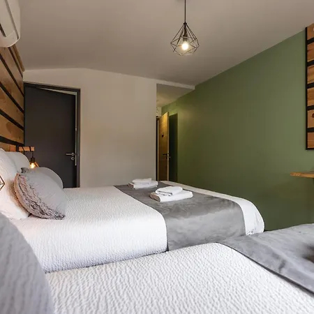 Paris Madrid Hotel 2*