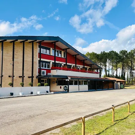 Logis Paris Madrid فندق