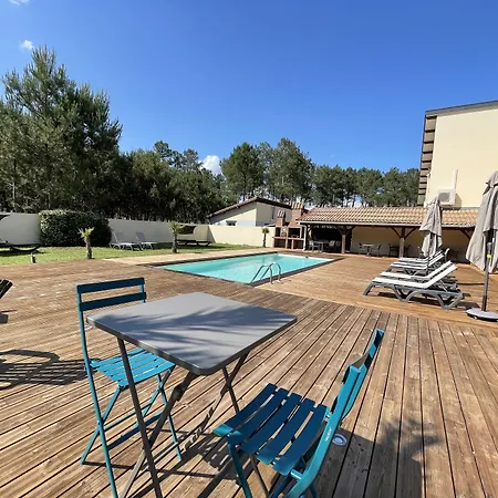Logis Paris Madrid Lesperon (Landes)