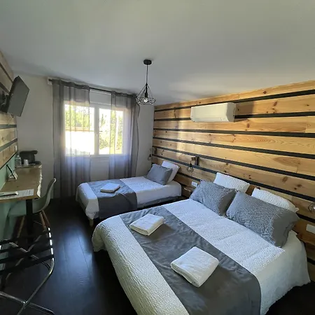 Hotel Hôtel Paris Madrid Lesperon (Landes)