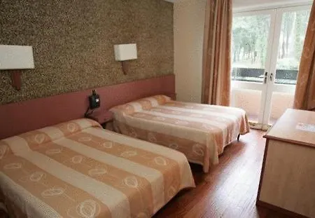 Logis Paris Madrid Lesperon (Landes)