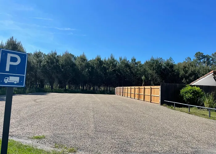 Paris Madrid 2* Lesperon (Landes)