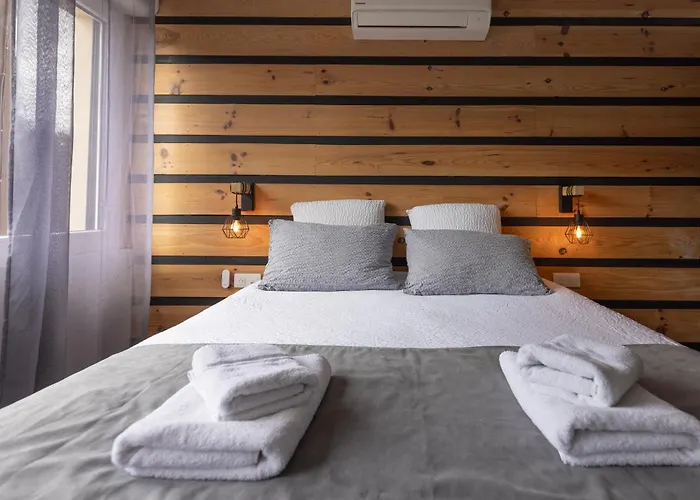 Paris Madrid Hotel 2*