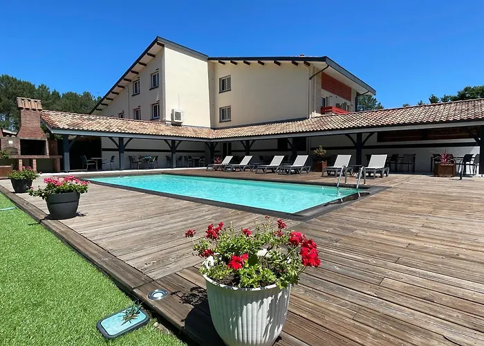 Paris Madrid Hotel 2*