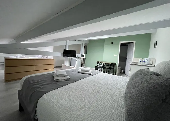 Paris Madrid Lesperon (Landes)