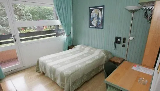 Hotel Paris Madrid 2*